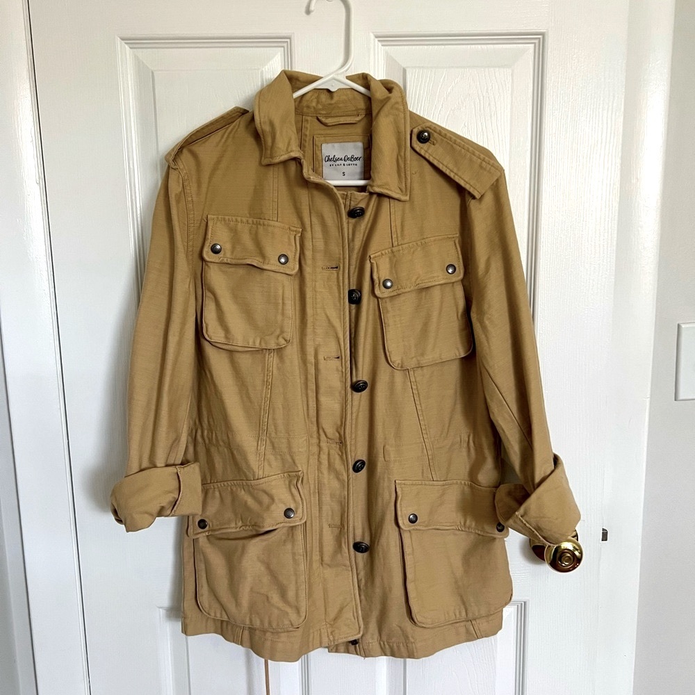 NWOT Chelsea DeBoer by Lily & Lottie tan cargo jacket